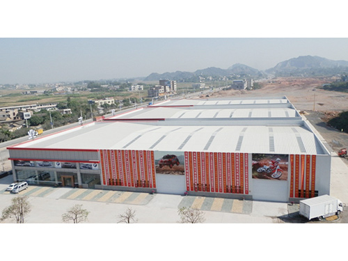 玉林汽车新城4S店展...